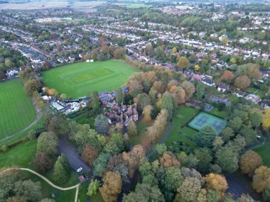 Luton City, İngiltere 'deki Wardown Halk Parkı' nın yüksek açılı görüntüsü. Fotoğraf: 1 Kasım 2023