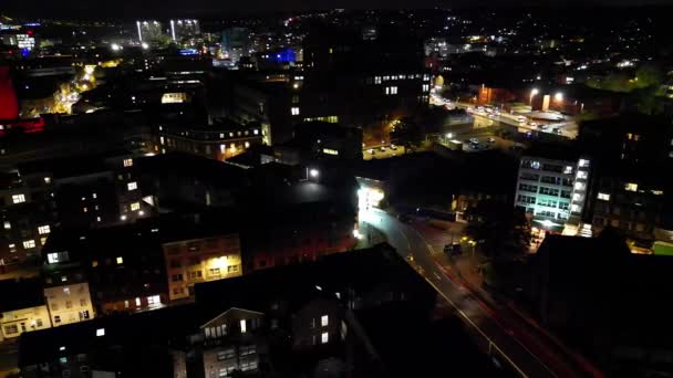 Aerial Footage Illuminated Luton City Night Clear Weather Metraje Capturado — Vídeos de Stock
