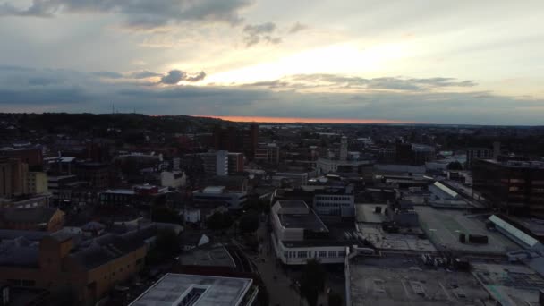 英格兰中卢顿镇的高角度镜头 2023年9月1日 市中心的影像是用无人机拍摄的 — 图库视频影像