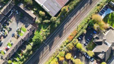 Güneşli bir günde İngiltere 'nin Kuzey Luton Leagrave şehrinin yüksek açılı güzel görüntüsü. 7 Kasım 2023 'te Drone' un Kamerası ile yakalanmış.