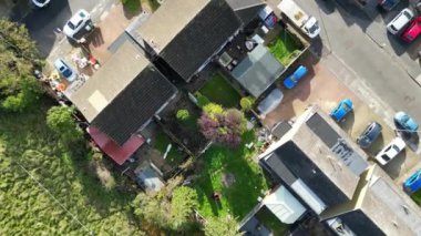 Güneşli bir günde İngiltere 'nin Kuzey Luton Leagrave şehrinin yüksek açılı güzel görüntüsü. 7 Kasım 2023 'te Drone' un Kamerası ile yakalanmış.