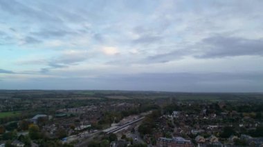 İngiltere 'nin Bulutlu Gününde Hitchin Town' un Hava Görüntüsü. 28 Ekim 2023 'te Drone' un Kamerası ile yakalanmış.
