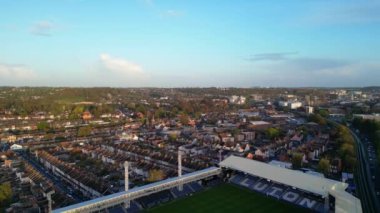 İngiltere, ENGLAND, LUTON - 4 Kasım 2023: Luton City 'deki Bury Park Residential Homes' un Hava Görüntüsü, Drone Camera tarafından yakalandı 