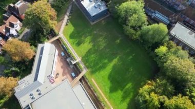 İngiltere 'nin Bulutlu Gününde Hitchin Town' un Hava Görüntüsü. 28 Ekim 2023 'te Drone' un Kamerası ile yakalanmış.