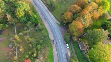 İngiltere, Bedfordshire 'ın en güzel kırsal manzarasının havadan görüntüsü. Görüntü İHA 'nın Kamerasıyla 30 Ekim 2023' te Güzel Kısmen Bulutlu Gün 'de çekildi..