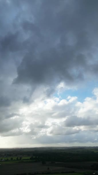Високий Кут Кадри Красивого Неба Хмар Над Англією Під Час — стокове відео