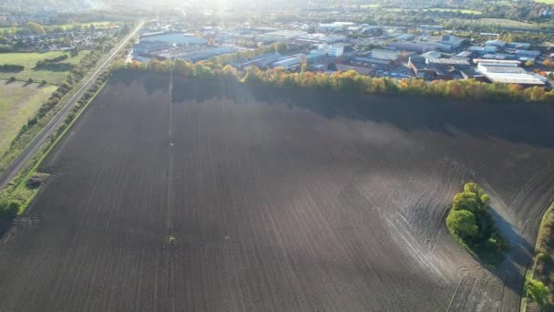 イギリスのレシュヴァースガーデンシティの田園風景の航空写真 ドローンのカメラで撮影された映像 2023年11月11日 — ストック動画