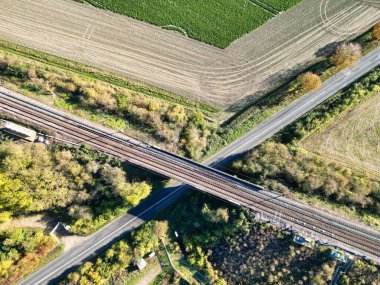 İngiltere 'nin Letchworth Garden City kırsal kesiminin yüksek açılı görüntüleri. Görüntü İHA 'nın Kamerasıyla 11 Kasım 2023' te çekildi.