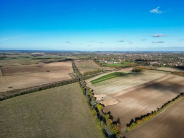 İngiltere 'nin Letchworth Garden City kırsal kesiminin yüksek açılı görüntüleri. Görüntü İHA 'nın Kamerasıyla 11 Kasım 2023' te çekildi.
