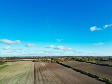 İngiltere 'nin Letchworth Garden City kırsal kesiminin yüksek açılı görüntüleri. Görüntü İHA 'nın Kamerasıyla 11 Kasım 2023' te çekildi.