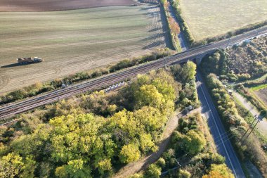 İngiltere 'nin Letchworth Garden City kırsal kesiminin yüksek açılı görüntüleri. Görüntü İHA 'nın Kamerasıyla 11 Kasım 2023' te çekildi.