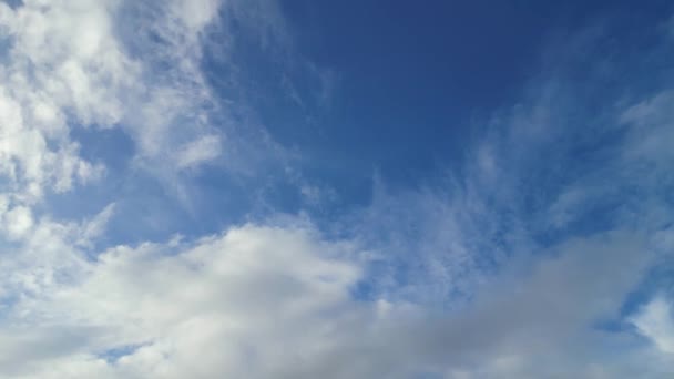 Υψηλής Γωνίας Πλάνα Του Όμορφου Ουρανού Και Σύννεφα Πάνω Από — Αρχείο Βίντεο
