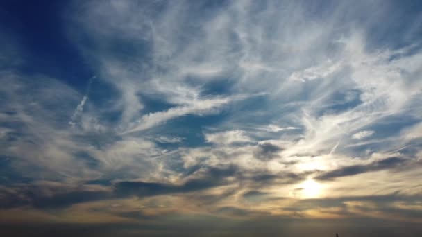 Hohe Winkelaufnahme Von Wunderschönem Himmel Und Wolken Über England Während — Stockvideo