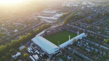 Merkez Luton Şehir Merkezi ve Binaları. 4 Kasım 2023 'te Parlak Soğuk Güneşli bir günde yakalandı. Luton, İngiltere Büyük Britanya, Birleşik Krallık, İngiltere