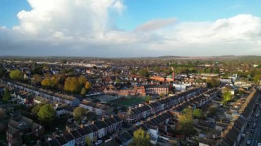 Merkez Luton Şehir Merkezi ve Binaları. 4 Kasım 2023 'te Parlak Soğuk Güneşli bir günde yakalandı. Luton, İngiltere Büyük Britanya, Birleşik Krallık, İngiltere