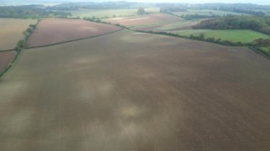 İngiltere 'nin otostop kasabasındaki kırsal arazinin hava görüntüsü. Görüntü İHA 'nın Kamerasıyla 28 Ekim 2023' te çekildi.