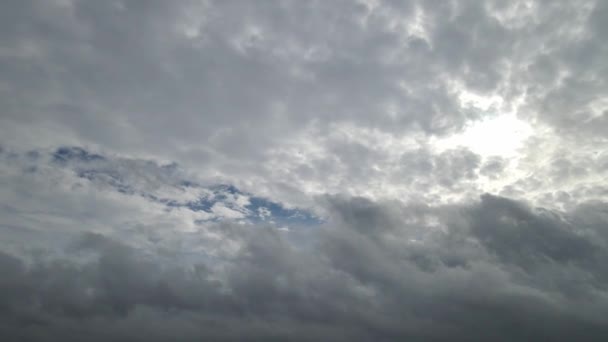 Înregistrarea Camerei Înaltă Unghi Cerului Albastru Nori Dramatici Mișcare Rapidă — Videoclip de stoc
