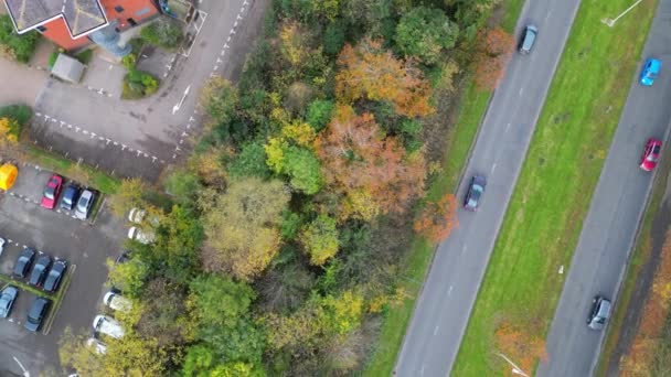 霍顿雷吉斯镇的空中图像位于英国邓斯特布尔镇和卢顿镇附近 2023年11月17日日落时用无人机拍摄的影像 — 图库视频影像