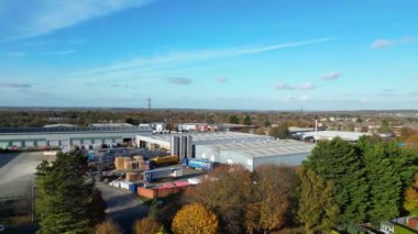 İngiltere 'nin Dunstable kasabasının yüksek açılı görüntüsü. Dunstable, Houghton Regis ve Luton Town birbirleriyle ortak. 17 Kasım 2023 'te Çekilen Görüntüler