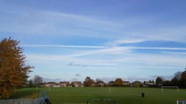 İngiltere 'nin Dunstable kasabasının yüksek açılı görüntüsü. Dunstable, Houghton Regis ve Luton Town birbirleriyle ortak. 17 Kasım 2023 'te Çekilen Görüntüler