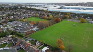 İngiltere 'nin Dunstable kasabasının yüksek açılı görüntüsü. Dunstable, Houghton Regis ve Luton Town birbirleriyle ortak. 17 Kasım 2023 'te Çekilen Görüntüler