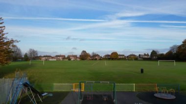 İngiltere 'nin Dunstable kasabasının yüksek açılı görüntüsü. Dunstable, Houghton Regis ve Luton Town birbirleriyle ortak. 17 Kasım 2023 'te Çekilen Görüntüler