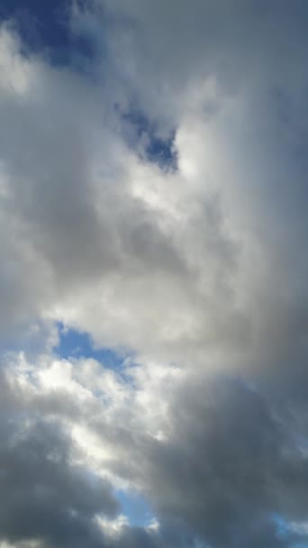 Câmera Drone Filmagem Alto Ângulo Filmagem Céu Único Nuvens Inverno — Vídeo de Stock