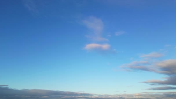 Prachtig Uitzicht Sky Fast Moving Clouds Engeland — Stockvideo
