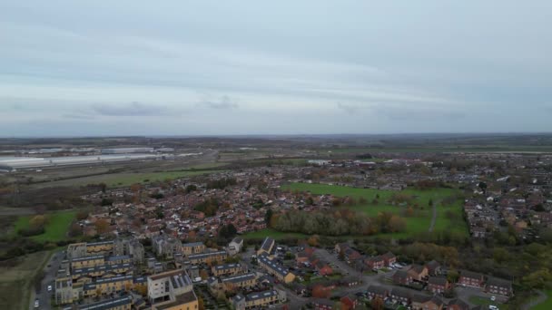 霍顿雷吉斯镇的空中图像位于英国邓斯特布尔镇和卢顿镇附近 2023年11月17日日落时用无人机拍摄的影像 — 图库视频影像