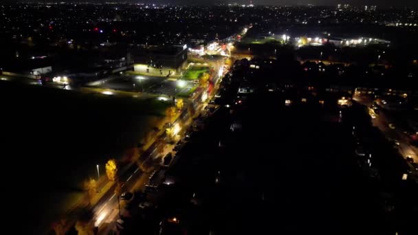 High Angle Footage Illuminated Luton City Roads Cold Night England — Vídeo de Stock