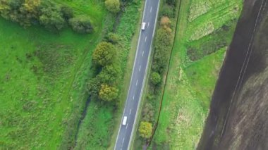 İngiltere Bedfordshire 'ın İngiliz Kırsal Bölgesi Yüksek Açılı Hızlandırılmış Görüntüsü. 30 Ekim 2023