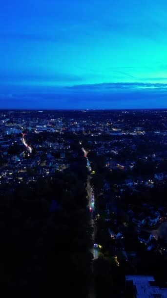 Filmagem Aérea Cidade Iluminada Luton Após Pôr Sol — Vídeo de Stock