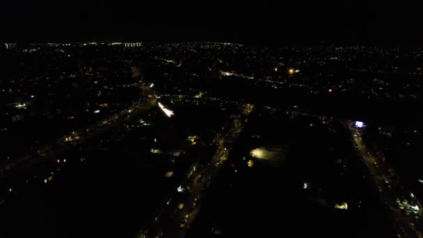 Aydınlanmış Şehir Karanlık Gece Deki Hava Görüntüsü Ngiltere Luton Şenlik — Stok video