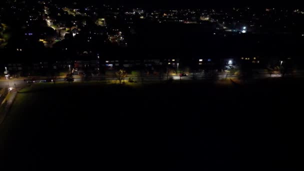 Veduta Aerea Della Strada Illuminata Del Traffico Rotonda Barnfield College — Video Stock