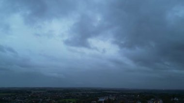 İngiltere 'nin Merkez Hitchin Şehri Büyük Britanya' nın Hava Hızlandırılmış Görüntüsü. 28 Ekim 2023