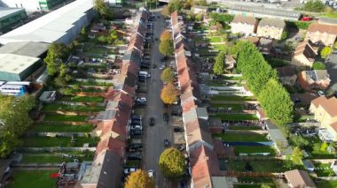 Luton ve Dunstable Şehri Sınır Bölgesi 'nin Güzel Görüntüleri. Görüntü İHA 'nın Kamerasıyla 3 Kasım 2023' te Güneşli ve Rüzgarlı bir günde çekildi.