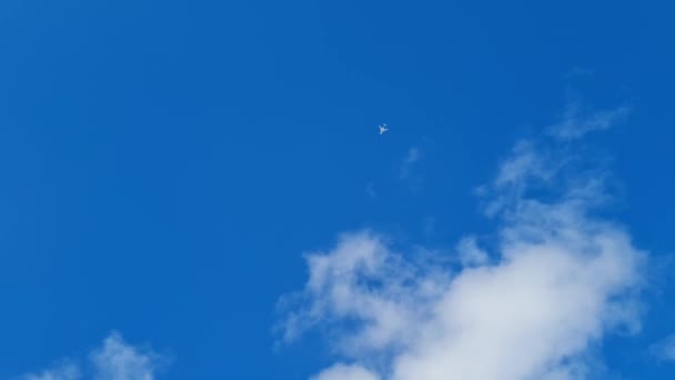 英格兰上空的戏剧性的云彩 — 图库视频影像