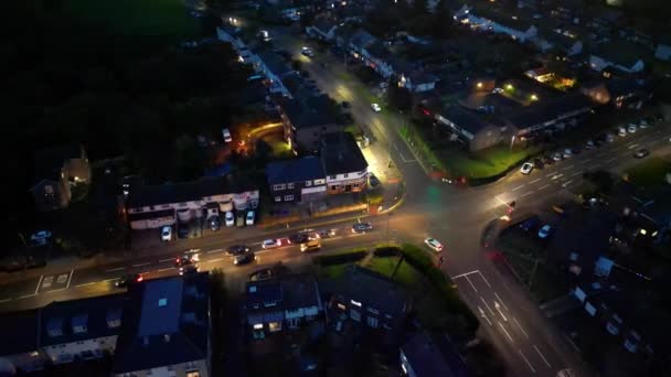 Αεροφωτογραφία Της Φωτισμένης Hitchin Town England Κατά Διάρκεια Της Νύχτας — Αρχείο Βίντεο