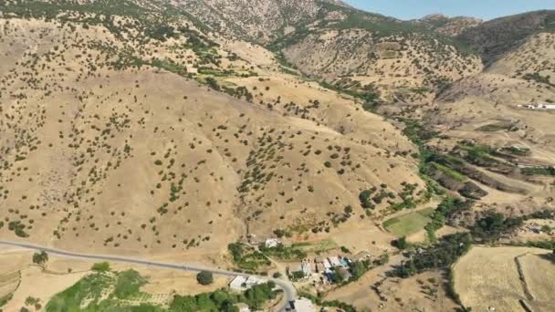 Nagranie Lotnicze Gór Wzgórz Iraku Kurdystanu Nagranie Drona Średniej Wysokości — Wideo stockowe