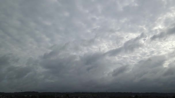 Зимние Утренние Облака Над Англией — стоковое видео
