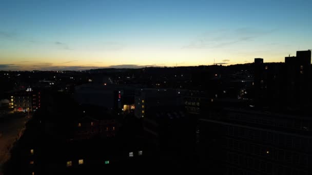 Soğuk Gece Sırasında British City Nin Hava Görüntüsü Luton Ngiltere — Stok video