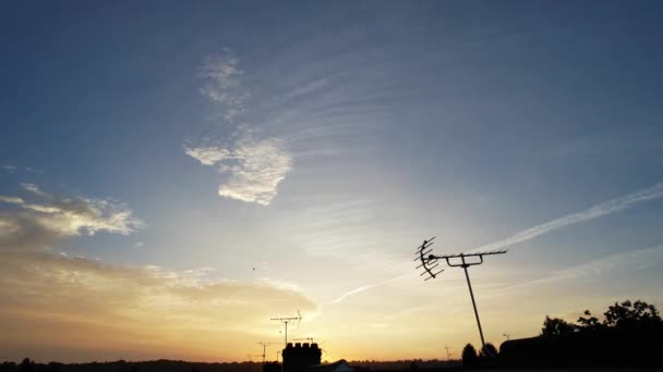 Imágenes Lapso Tiempo Ángulo Alto Nubes Movimiento Rápido Sobre Inglaterra — Vídeos de Stock