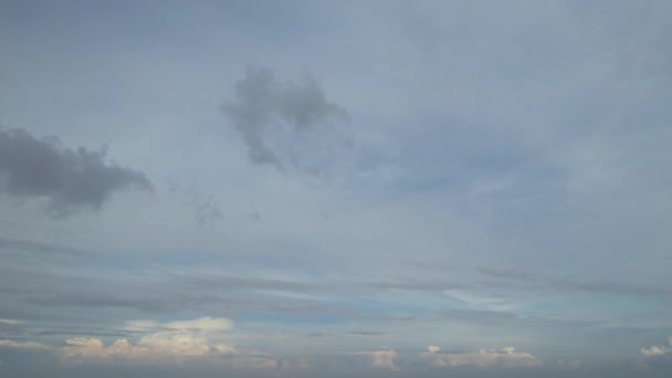 英格兰上空快速移动云彩的时差图象 — 图库视频影像