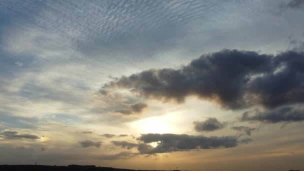Небо Барвисті Хмари Над Англією — стокове відео