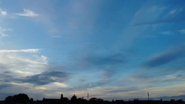 英格兰上空的天空和五彩斑斓的云彩 — 图库视频影像