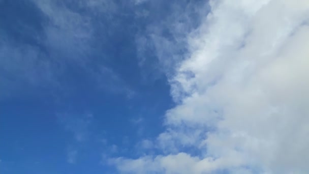 Ngiltere Dramatik Gökyüzü Bulutlar — Stok video