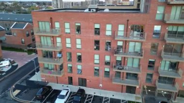 İngiltere 'nin Dagenham Londra şehrinin yüksek açılı muhteşem görüntüsü. 2 Mart 2023