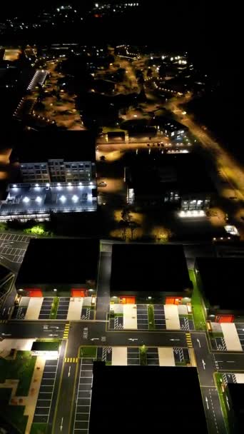 Luftaufnahmen Des Beleuchteten Stadtzentrums Von Watford England März 2024 — Stockvideo