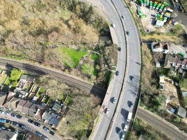 İngiltere 'nin Watford şehrinin yüksek açılı görüntüsü. 3 Mart 2024