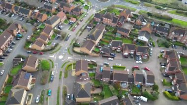 Central Hatfield City ve Hertfordshire şehir merkezi, İngiltere, Günbatımı sırasında Birleşik Krallık. 9 Mart 2024